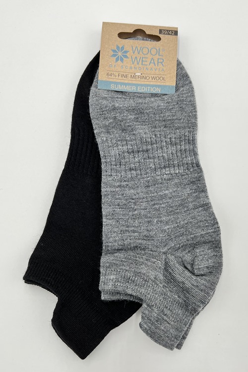 2-pack merino sneakersstrumpor av 64% merinoull från WOOLWEAR